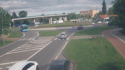 Křižovatka ulic Velká Dlážka a Polní
