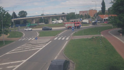 Křižovatka ulic Velká Dlážka a Polní