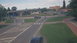 Křižovatka ulic Velká Dlážka a Polní