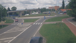 Křižovatka ulic Velká Dlážka a Polní