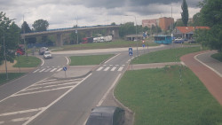 Křižovatka ulic Velká Dlážka a Polní