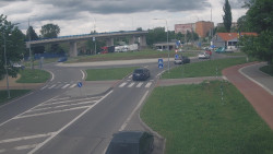 Křižovatka ulic Velká Dlážka a Polní