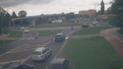 Křižovatka ulic Velká Dlážka a Polní