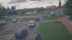 Křižovatka ulic Velká Dlážka a Polní