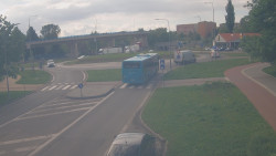 Křižovatka ulic Velká Dlážka a Polní
