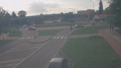 Křižovatka ulic Velká Dlážka a Polní