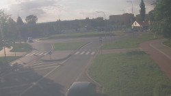 Křižovatka ulic Velká Dlážka a Polní