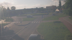 Křižovatka ulic Velká Dlážka a Polní