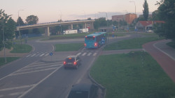 Křižovatka ulic Velká Dlážka a Polní