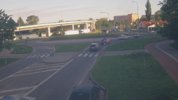 Křižovatka ulic Velká Dlážka a Polní