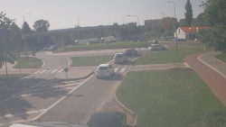 Křižovatka ulic Velká Dlážka a Polní