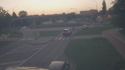 Křižovatka ulic Velká Dlážka a Polní