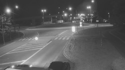 Křižovatka ulic Velká Dlážka a Polní