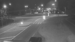 Křižovatka ulic Velká Dlážka a Polní