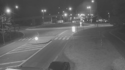 Křižovatka ulic Velká Dlážka a Polní