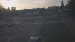 Křižovatka ulic Velká Dlážka a Polní