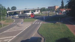 Křižovatka ulic Velká Dlážka a Polní