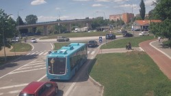 Křižovatka ulic Velká Dlážka a Polní