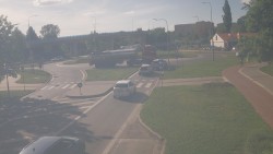 Křižovatka ulic Velká Dlážka a Polní