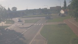 Křižovatka ulic Velká Dlážka a Polní