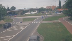 Křižovatka ulic Velká Dlážka a Polní