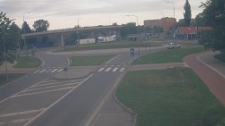 Křižovatka ulic Velká Dlážka a Polní