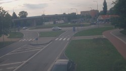 Křižovatka ulic Velká Dlážka a Polní