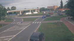 Křižovatka ulic Velká Dlážka a Polní