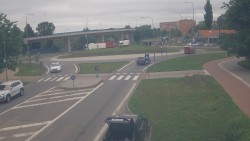 Křižovatka ulic Velká Dlážka a Polní