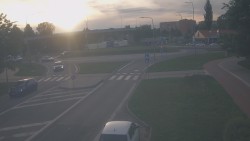 Křižovatka ulic Velká Dlážka a Polní