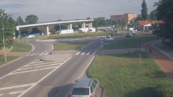Křižovatka ulic Velká Dlážka a Polní