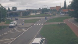 Křižovatka ulic Velká Dlážka a Polní