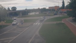 Křižovatka ulic Velká Dlážka a Polní