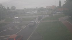 Křižovatka ulic Velká Dlážka a Polní