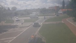 Křižovatka ulic Velká Dlážka a Polní