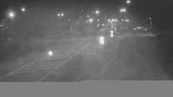 Křižovatka ulic Velká Dlážka a Polní