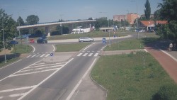 Křižovatka ulic Velká Dlážka a Polní