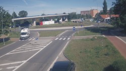 Křižovatka ulic Velká Dlážka a Polní