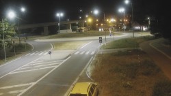 Křižovatka ulic Velká Dlážka a Polní