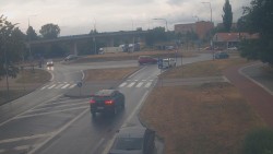 Křižovatka ulic Velká Dlážka a Polní