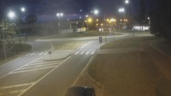 Křižovatka ulic Velká Dlážka a Polní