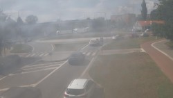 Křižovatka ulic Velká Dlážka a Polní