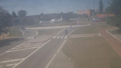 Křižovatka ulic Velká Dlážka a Polní