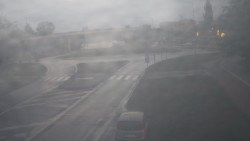 Křižovatka ulic Velká Dlážka a Polní