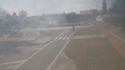 Křižovatka ulic Velká Dlážka a Polní