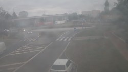 Křižovatka ulic Velká Dlážka a Polní