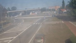 Křižovatka ulic Velká Dlážka a Polní