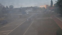 Křižovatka ulic Velká Dlážka a Polní