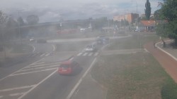 Křižovatka ulic Velká Dlážka a Polní