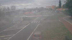 Křižovatka ulic Velká Dlážka a Polní